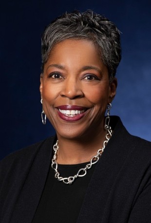 Cecelia Gore headshot